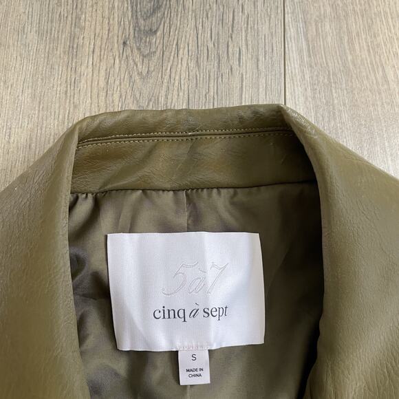 Cinq a Sept Palo Faux Leather Biker Moto Jacket Size Small Olive Green Cropped - Picture 6 of 12